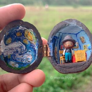 Miniature van gogh walnut shell house, miniature starry night painting