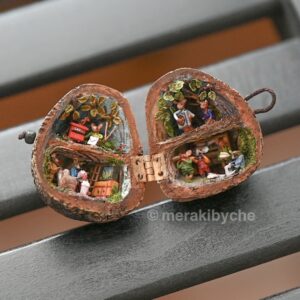 Mini Cozy Red Mouse House Diorama | A Tiny World of TV Nights, Secret Sounds & Family Moments